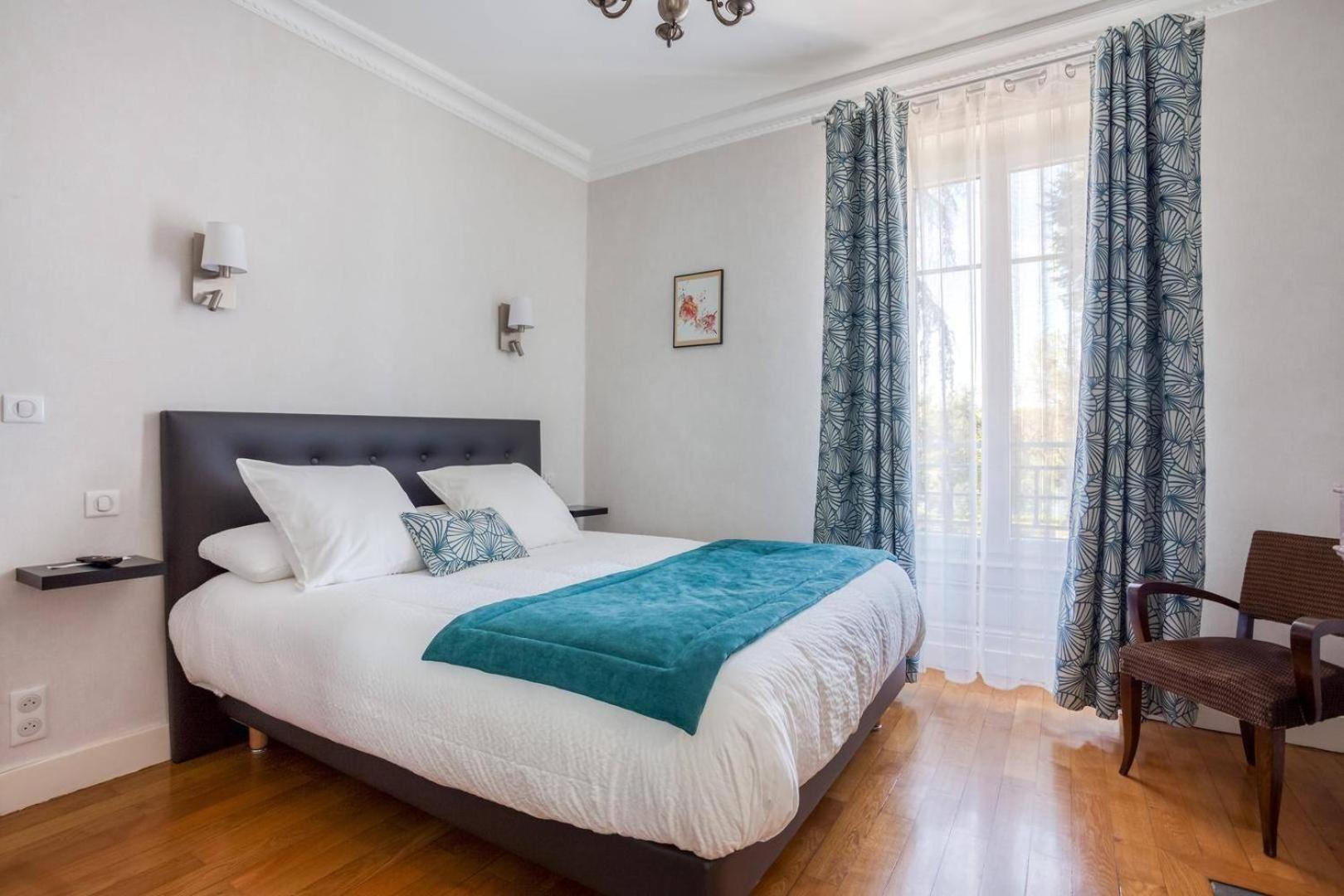 Le Clos des Pervenches Jassans-Riottier Habitación foto