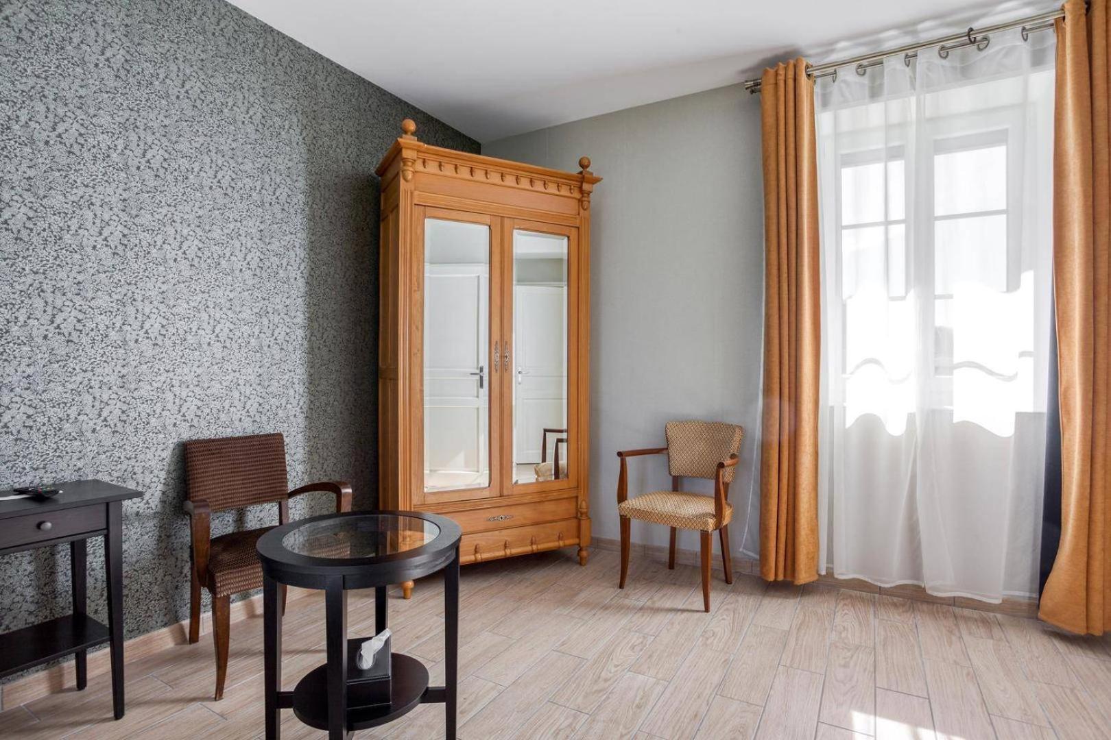 Le Clos des Pervenches Jassans-Riottier Habitación foto